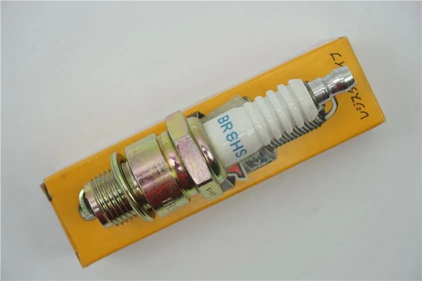 ZÜNDKERZE NGK - BR8HS