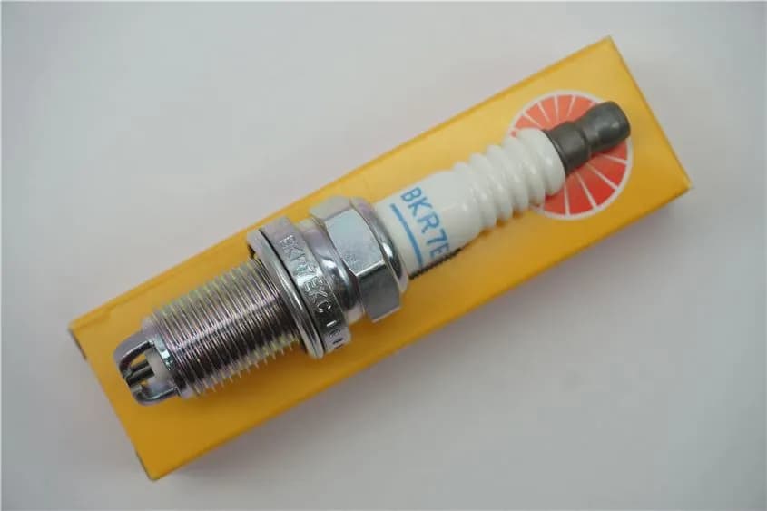 ZÜNDKERZE NGK - BKR7EKC