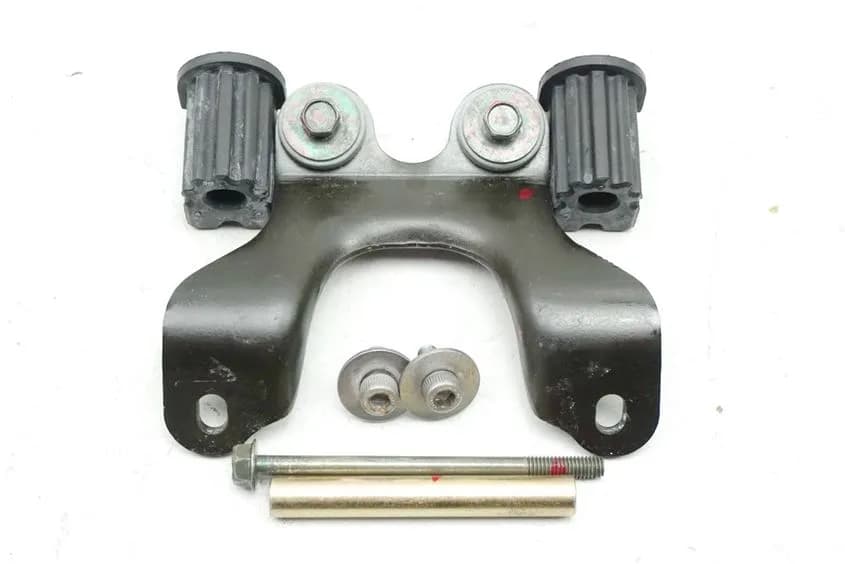 YAMAHA FZ6 N RJ07 HALTERUNG TANK TANKHALTER HALTEPLATTE GUMMIS