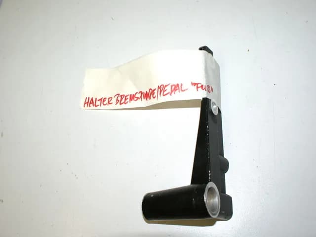 YAMAHA XVZ 1300 VP09 ROYAL STAR HALTER BREMSPUMPE BREMSPEDAL