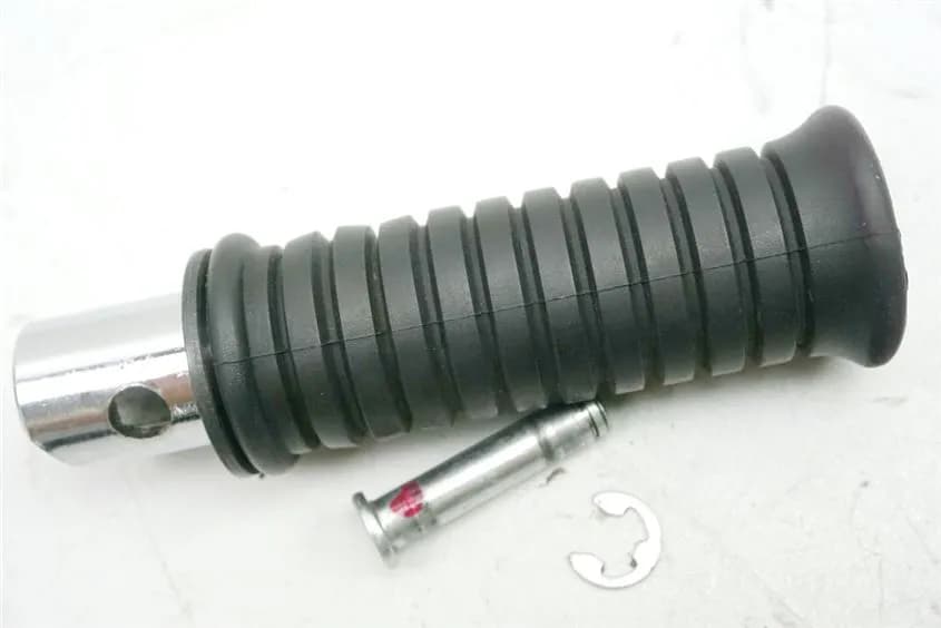 KAWASAKI VN 900 C 11A CUSTOM FUßRASTE SOZIUS RECHTS FOOTREST