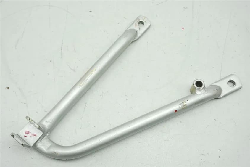 SUZUKI RG 80 GAMMA NC11A FUßRASTENTRÄGER SOZIUS LINKS HALTER FUßRASTE