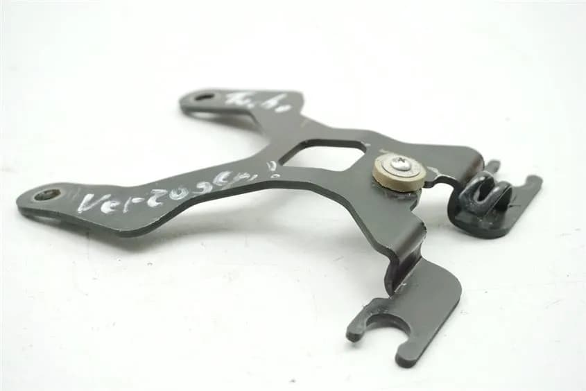 SUZUKI RG 80 GAMMA NC11A HALTERUNG TACHO COCKPIT TRÄGER