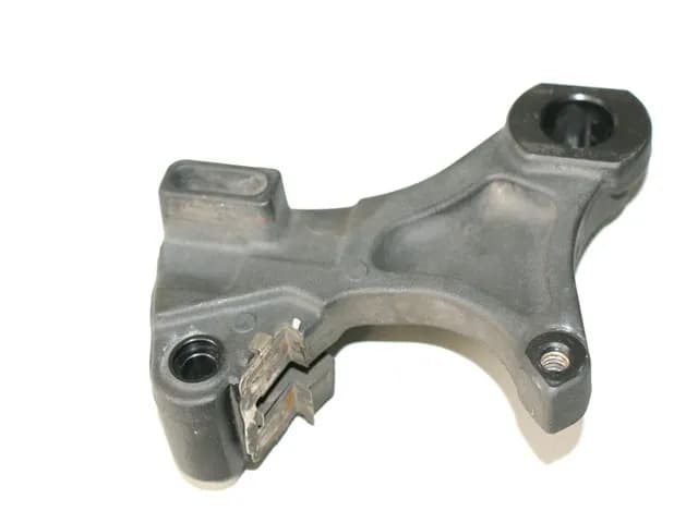 TRIUMPH STREET TRIPLE 675 D67LD ANKERPLATTE BREMSSATTEL