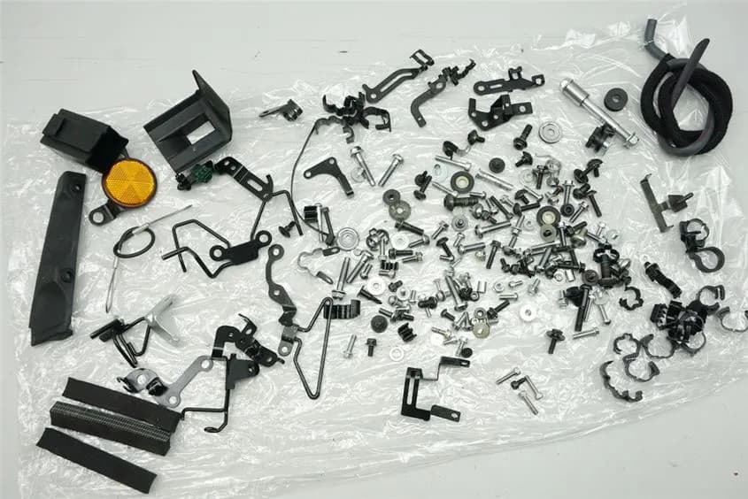 YAMAHA MT 07 TRACER 700 RM14 SCHRAUBEN & KLEINTEILE & HALTER