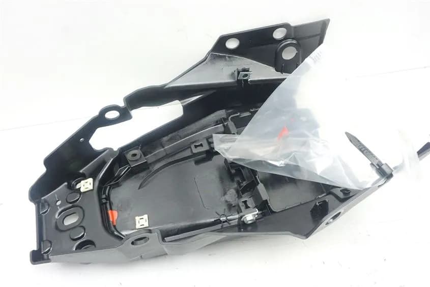 KTM 390 DUKE ABS AB 2017 KOTFLÜGEL HINTEN RADLAUF FENDER HECKINNENVERKLEIDUNG