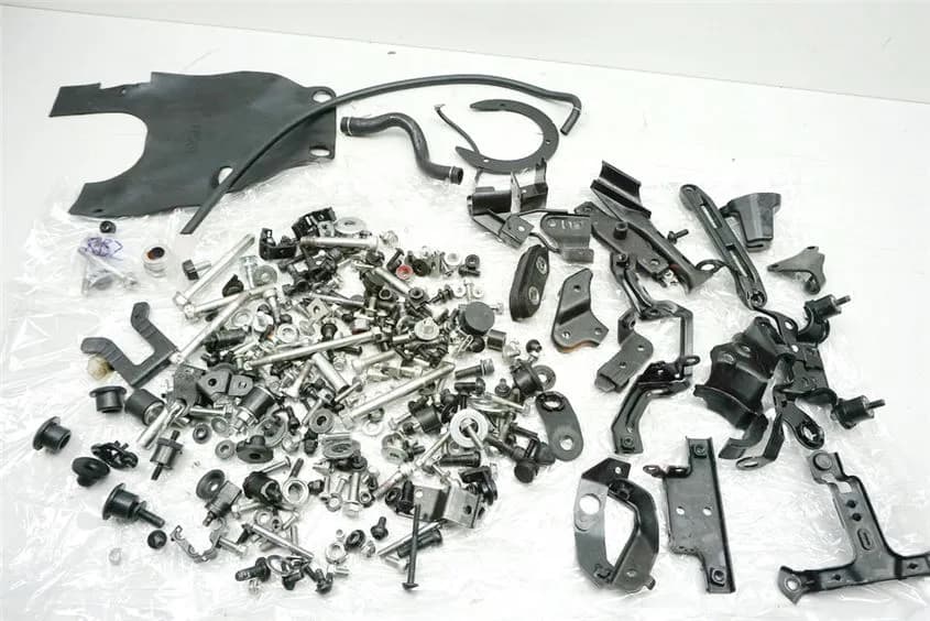 KTM 390 DUKE ABS AB 2017 SCHRAUBEN KLEINTEILE HALTER