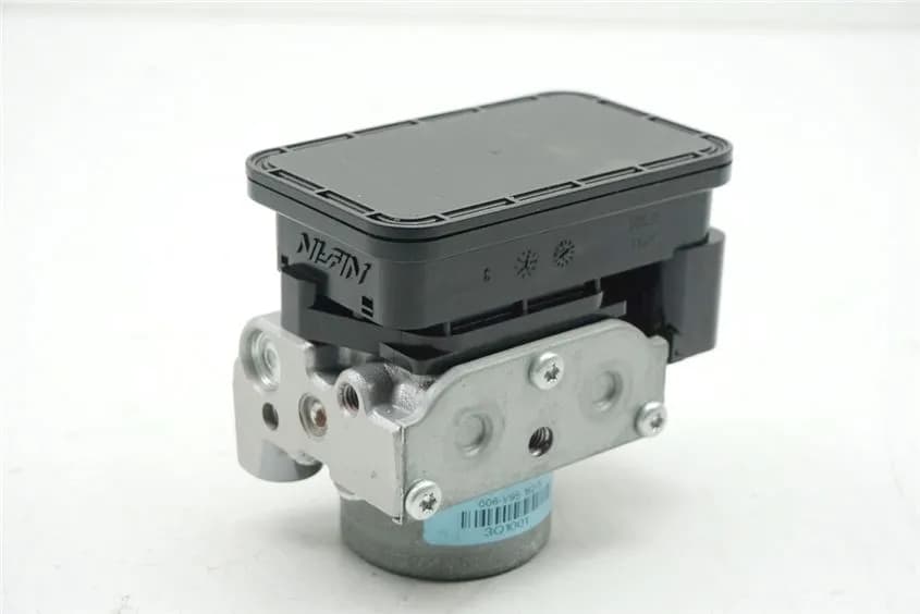 TRIUMPH STREET TRIPLE R 675 ABS L67LR ABS PUMPE STEUERTEIL DRUCKMODULATOR