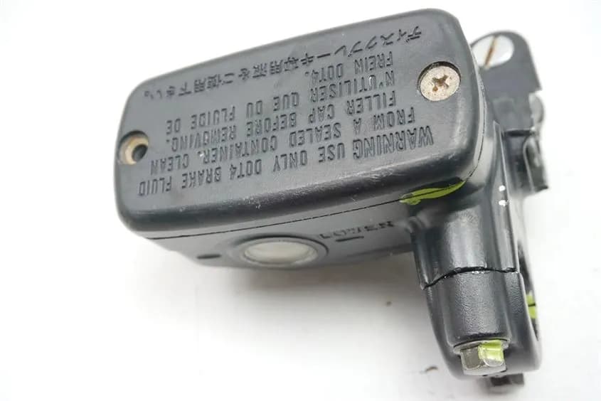 HONDA CBR 1000 SC24 Bremszylinder vorn Bremspumpe Hauptbremszylinder