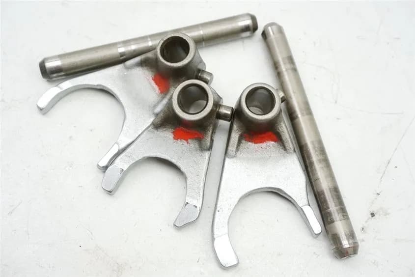 YAMAHA SR 125 10F SCHALTKLAUEN SCHALTGABELN GETRIEBE