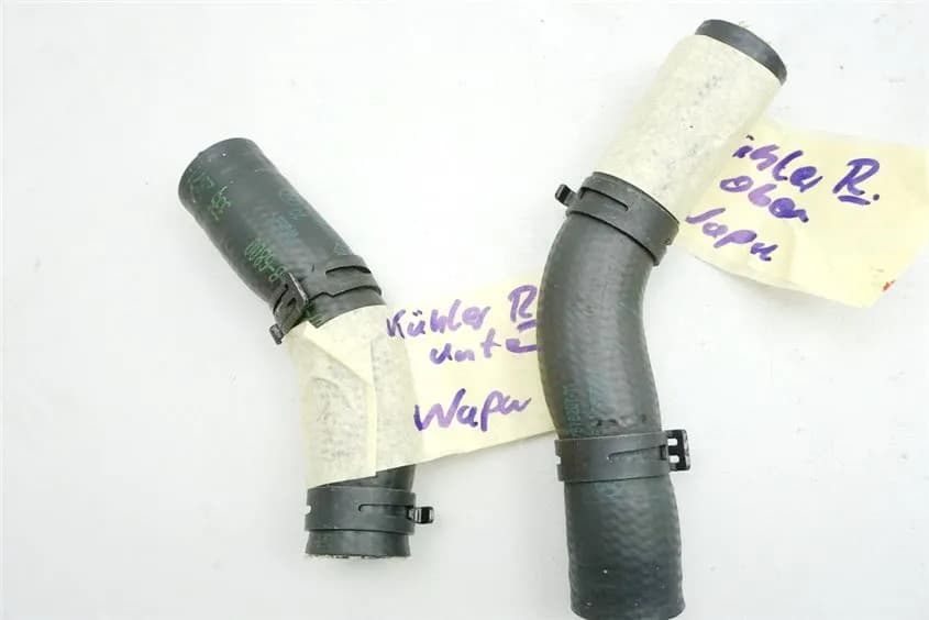 BMW F 800 ST A E8ST K71 KÜHLERSCHLAUCH KÜHLER RECHTS -> WASSERPUMPE