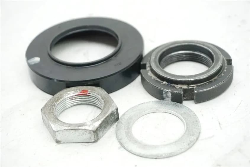 SUZUKI AN 650 ABS WVBU BURGMAN EXECUT MUTTER SICHERUNG LENKKOPF GABELBRÜCKE