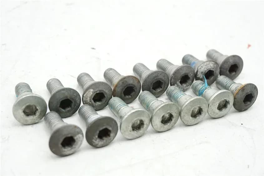 SUZUKI AN 650 ABS WVBU BURGMAN EXECUT SCHRAUBEN BREMSSCHEIBEN VORN & HINTEN