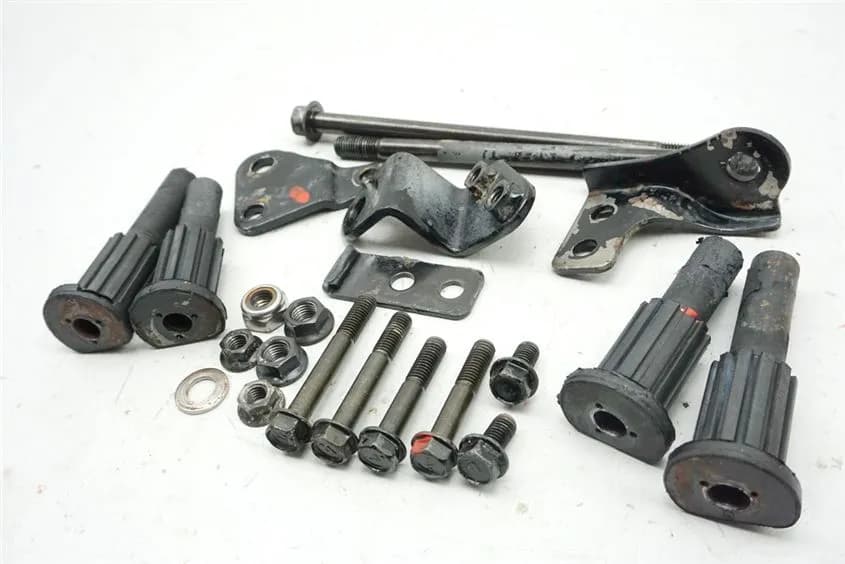 KAWASAKI EN 500 EN 500 A HALTERUNG MOTOR ACHSE BOLZEN HALTEPLATTE DISTANZEN