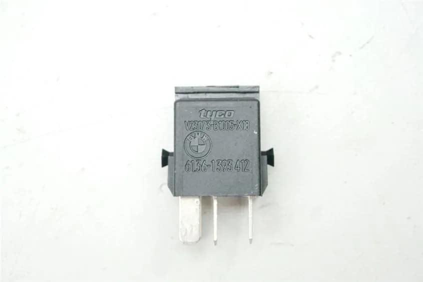 BMW K 1200 LT A K2LT RELAIS TYCO - SCHWARZ