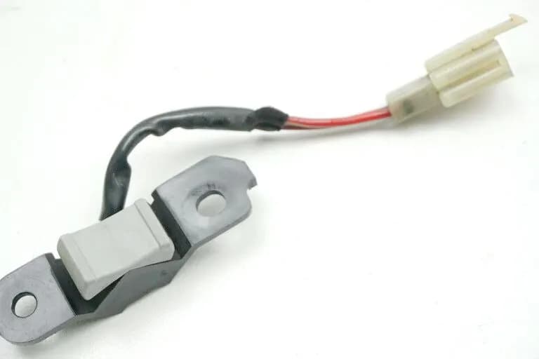 YAMAHA FZ 750 2KK SCHALTER RESERVE KAFTSTOFF BENZIN