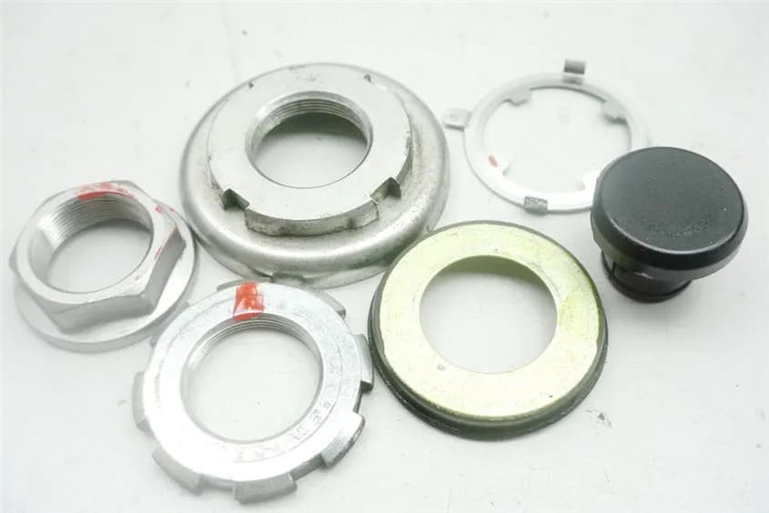 HONDA NC 700 S SA RC61 MUTTER SICHERUNG LENKOPF GABELBRÜCKE