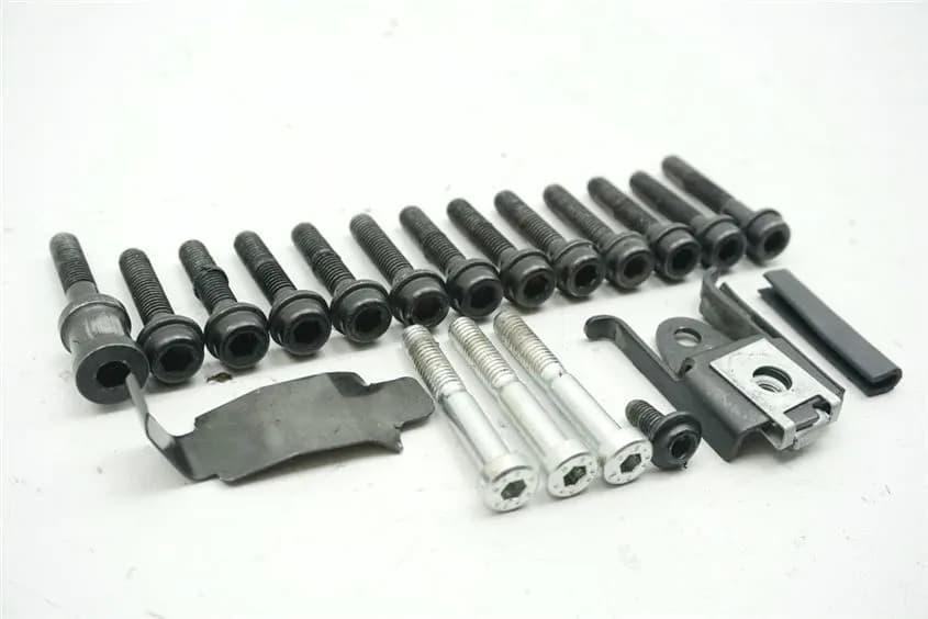 DUCATI SUPERSPORT 939 SCHRAUBEN LIMADECKEL MOTORDECKEL STATOR