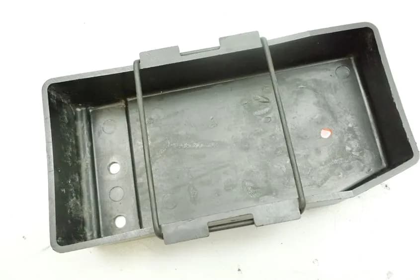 YAMAHA XV 535 VIRAGO WERKZEUGKASTEN WERKZEUGFACH TOOL BOX