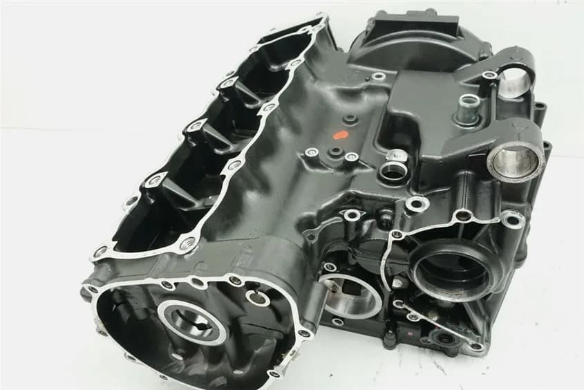 KAWASAKI Z 1000 ABS ZRT00B MOTORGEHÄUSE MOTORBLOCK MOTOR CRANKCASE