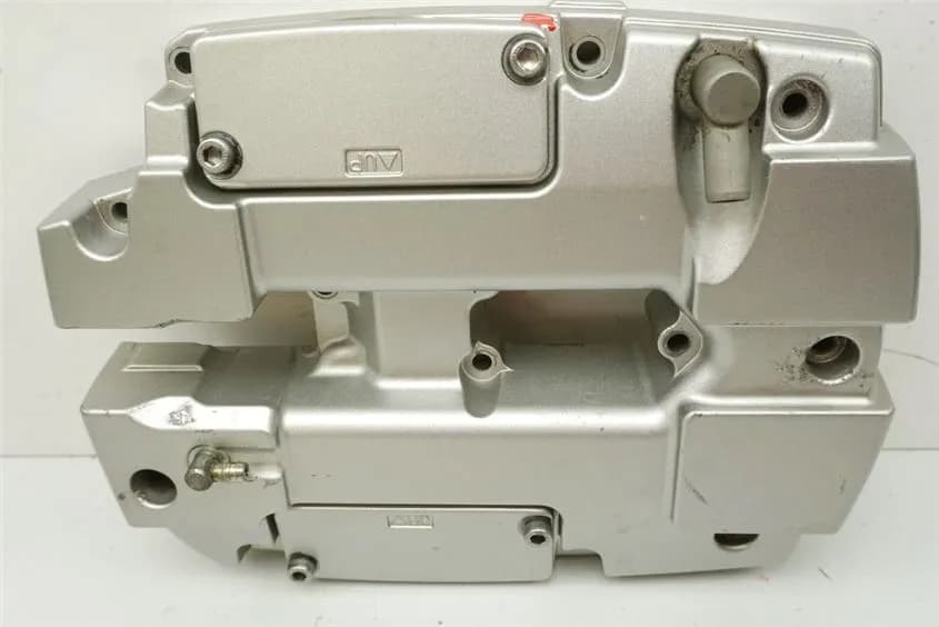 YAMAHA MT01 RP12 VENTILDECKEL HINTEN COVER MOTOR MOTORDECKEL ZYLINDERKOPF