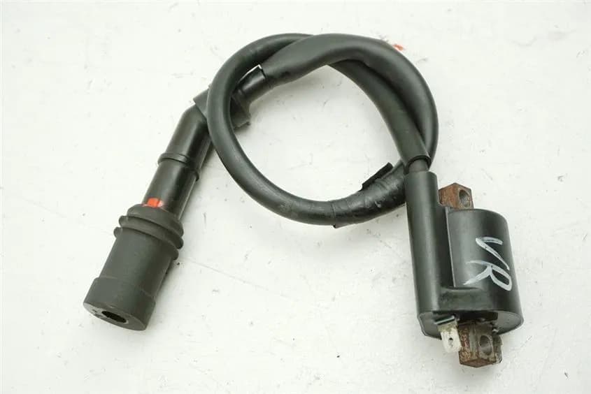 YAMAHA MT-01 RP12 ZÜNDSPULE RECHTS VORN ZÜNDKERZENSTECKER IGNITON COIL