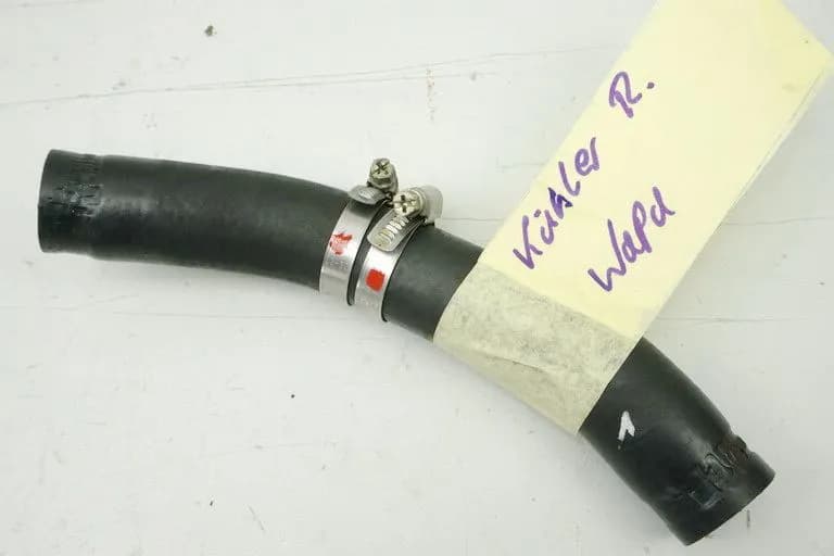 APRILIA ETV 1000 CAPO NORD KÜHLERSCHLAUCH KÜHLER RECHTS -> WASSERPUMPE