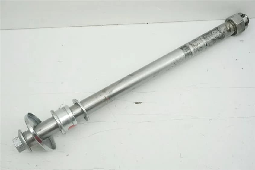 KAWASAKI VN 1600 CLASSIC VNT60A STECKACHSE HINTEN ACHSE DISTANZHÜLSE