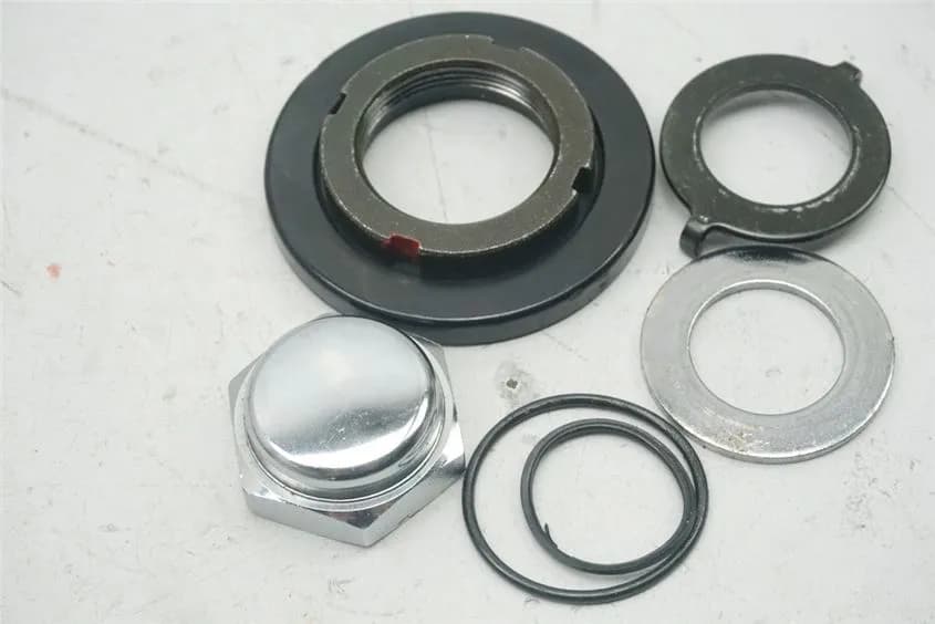 KAWASAKI VN 1600 CLASSIC VNT60A MUTTER SICHERUNG LENKKOPF GABELBRÜCKE