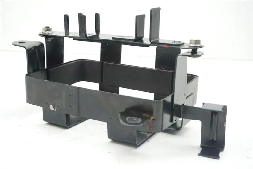 KYMCO HIPSTER 125 R1 BATTERIEKASTEN BATTERIEFACH HALTER BATTERIE