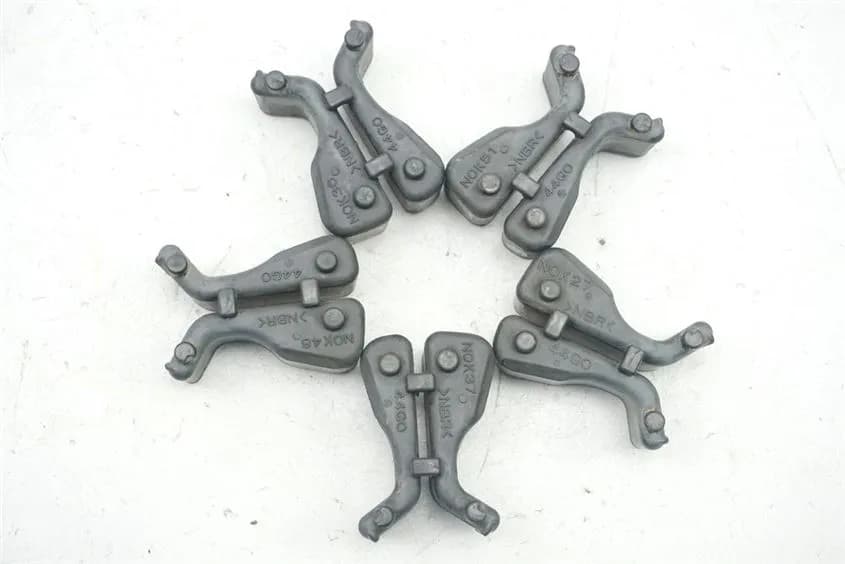 SUZUKI GSX-R 750 WVCF K6 K7 RUCKDÄMPFER GUMMIS - SATZ