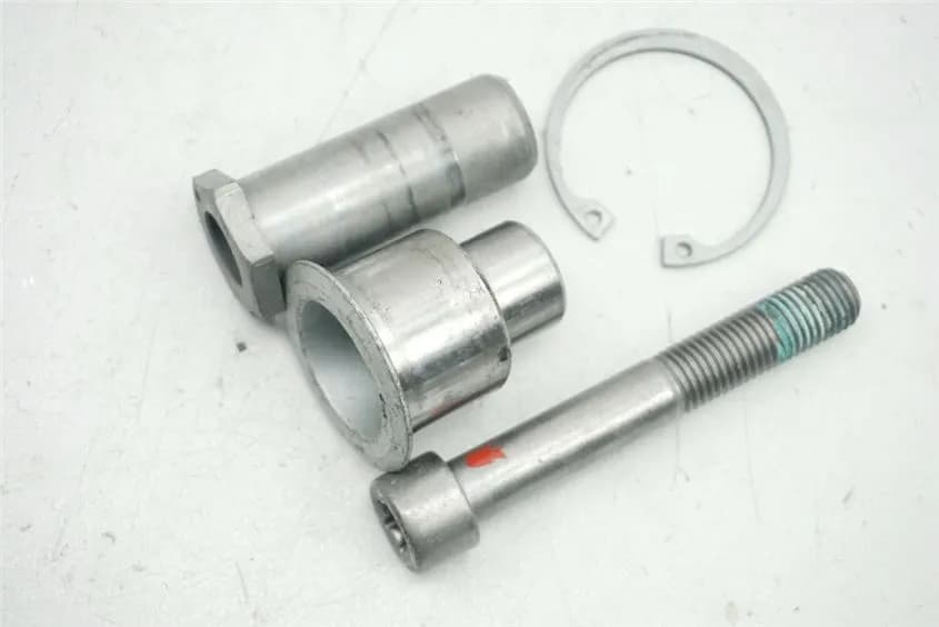 BMW R 1200 RS R12WR (LC) ZYLINDERSCHRAUBE LAGERZAPFEN KARDAN SCHWINGE