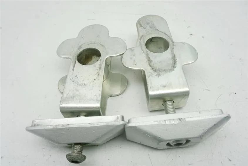 SUZUKI GSF 600 BANDIT GN77AB KETTENSPANNER SCHWINGE