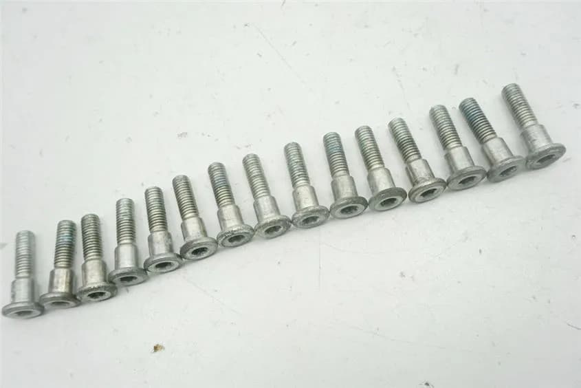 SUZUKI GSF 600 BANDIT GN77AB SCHRAUBEN BREMSSCHEIBEN VORN & HINTEN