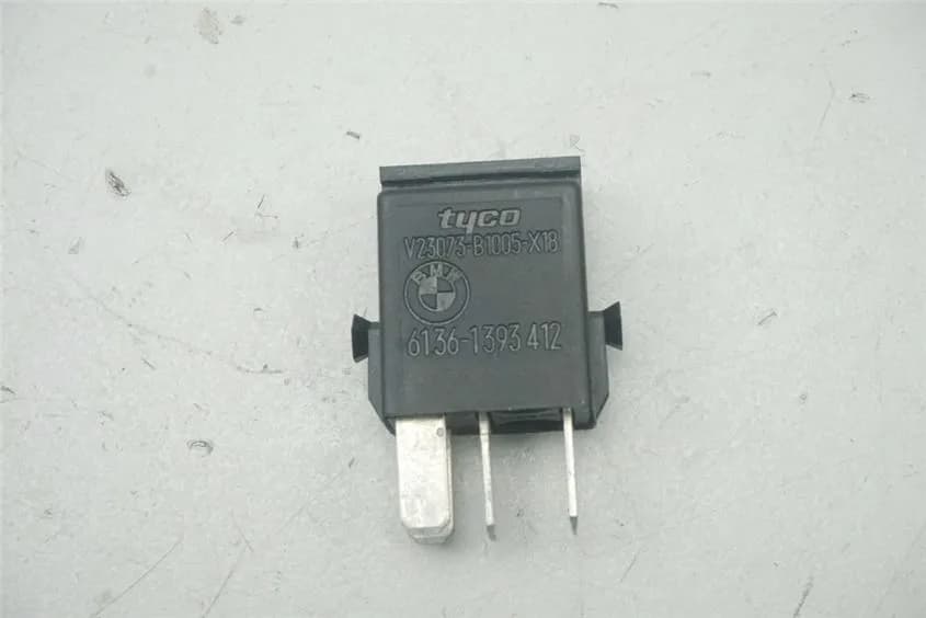 BMW R 1150 RT R22 RELAIS TYCO - SCHWARZ