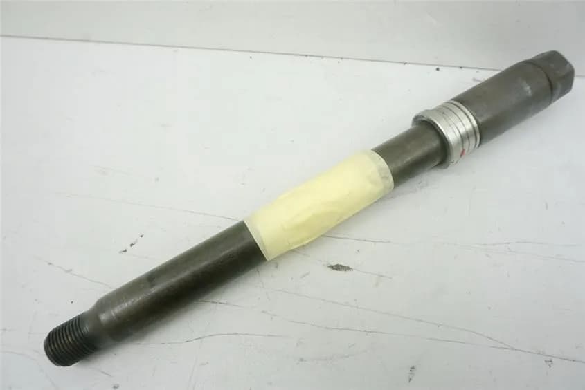 YAMAHA XJR 1300 RP02 SP STECKACHSE VORN ACHSE DISTANZHÜLSE