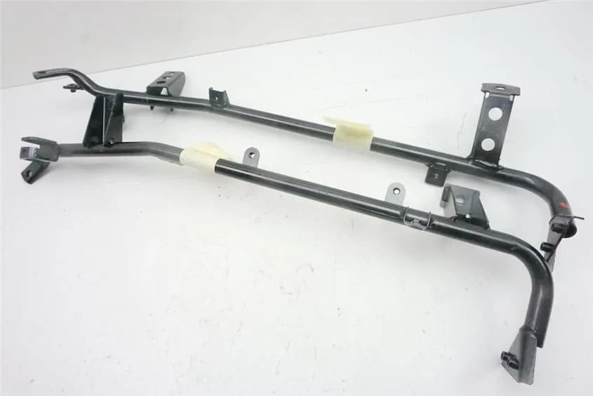 HONDA FES 125 JF12 PANTHEON HALTERUNG TRITTBRETT STREBE GESTELL TRÄGER RAHMEN