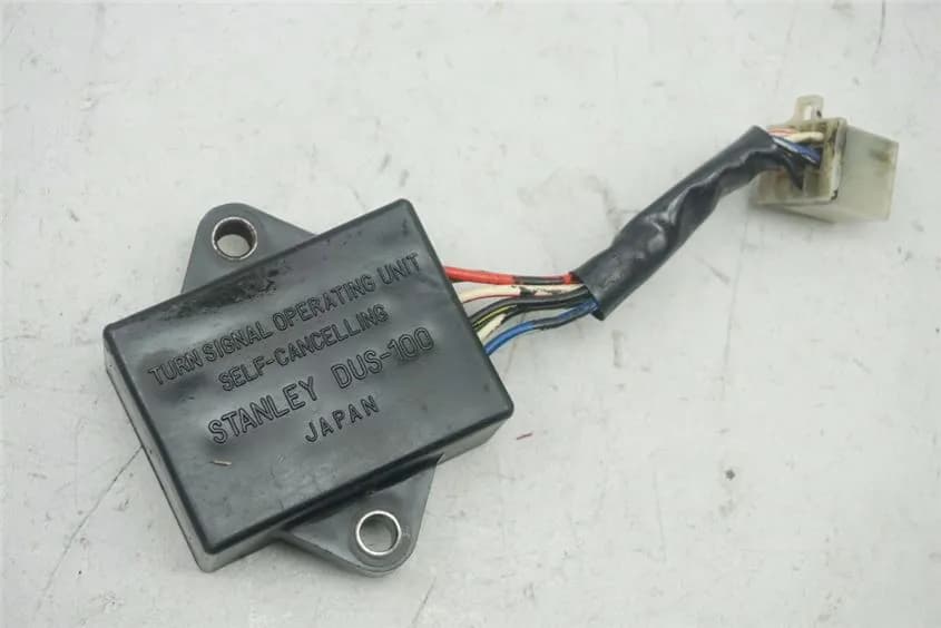 KAWASAKI Z 440 KZ 440 D BLINKRELAIS BLINKGEBER BLINKERRELAIS