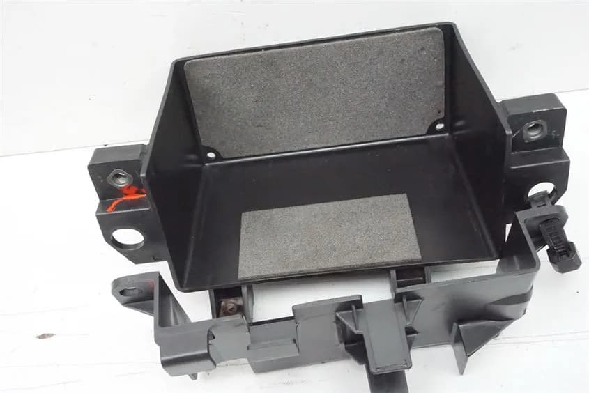 YAMAHA FZ6 S RJ14 S2 BATTERIEKASTEN BATTERIEFACH