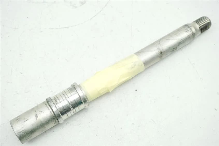 YAMAHA FZ6 S RJ14 S2 STECKACHSE VORN ACHSE DISTANZHÜLSE