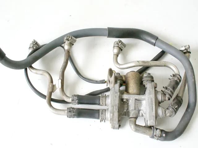 YAMAHA R1 RN09 SEKUNDÄRLUFTSYSTEM VENTIL