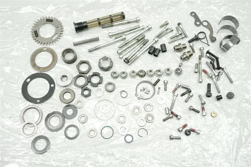 DUCATI MONSTER 1100 EVO ABS M5 SCHRAUBEN & KLEINTEILE - MOTOR