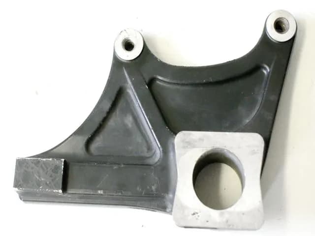 SUZUKI GSX-R 750 WVB3 ANKERPLATTE BREMSSATTEL HALTER