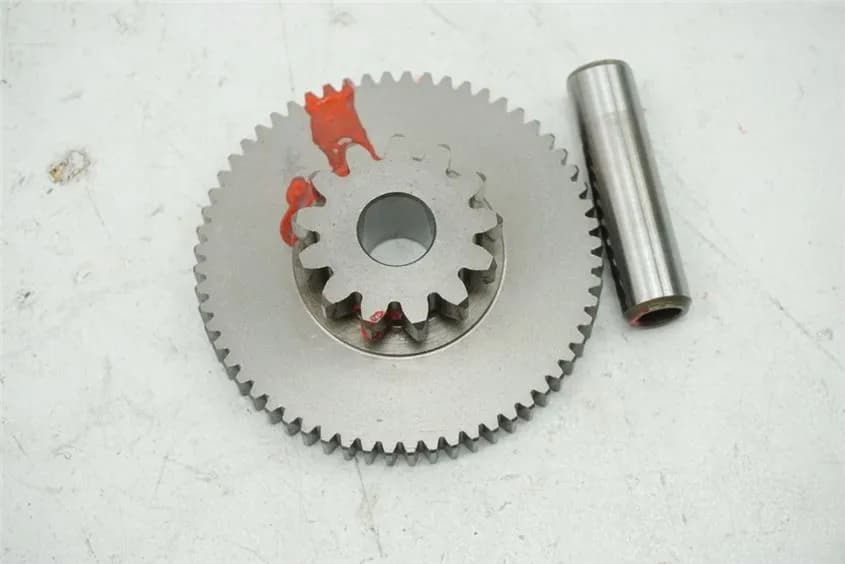 SUZUKI GSX 1100 G GV74A ZAHNRAD ANLASSER ZWISCHENRAD REDUKTION