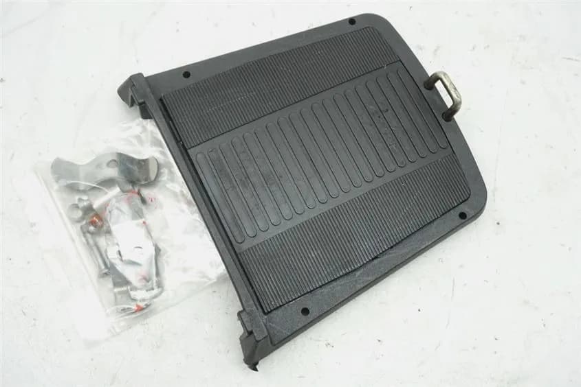 SUZUKI GSX 1100 G GV74A TRAGERPLATTE TOPCASE HALTEPLATTE