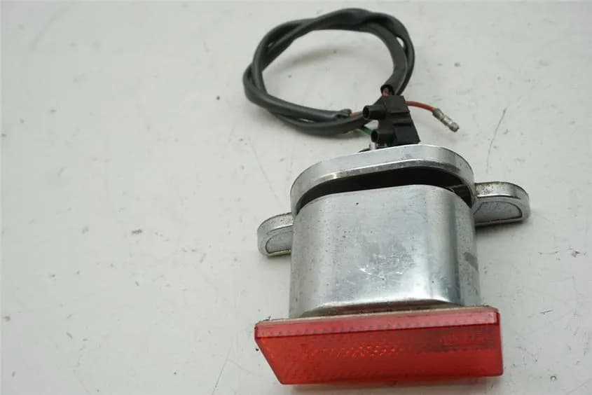 HONDA VT 500 C PC08 KENNZEICHENBELEUCHTUNG LAMPE