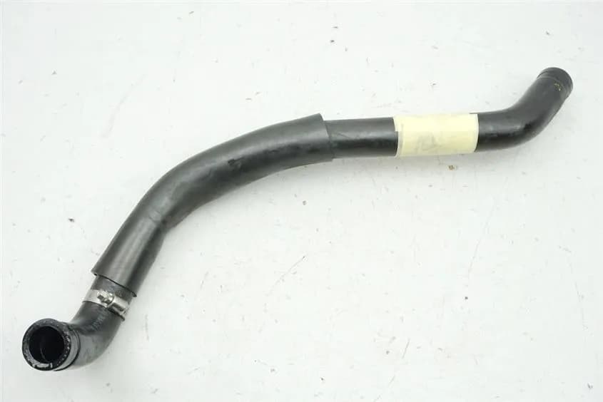 SUZUKI AN 400 WVAU BURGMAN KÜHLERSCHLAUCH EINFÜLLSTUTZEN -> KÜHLER RECHTS