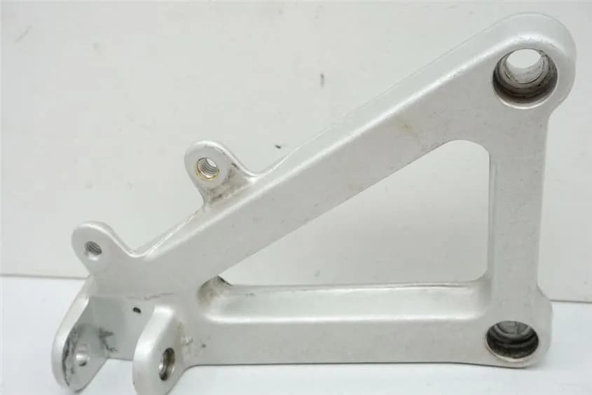 DUCATI 750 SS i.e. FUßRASTENTRÄGER FAHRER RECHTS HALTER FUßRASTE HALTEPLATTE