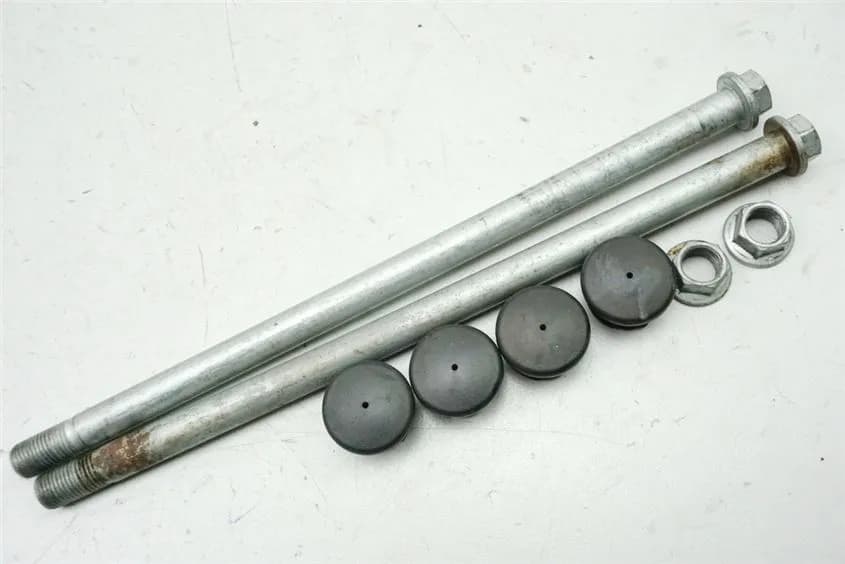 DUCATI 750 SS ie HALTERUNG MOTOR ACHSE BOLZEN MOTORHALTER