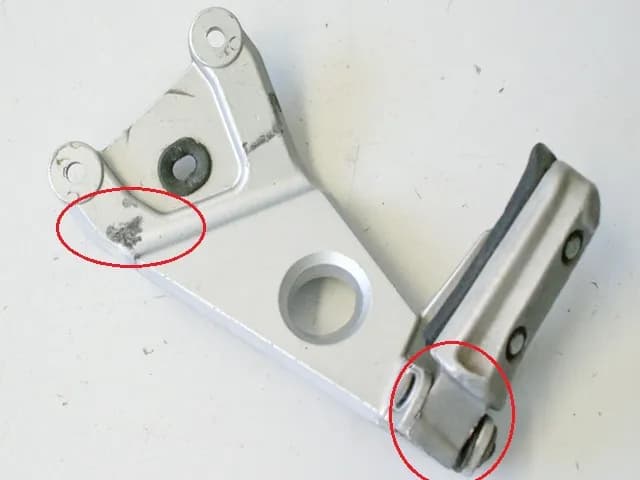 HONDA NSR 125 JC22 FUßRASTENANLAGE SOZIUS LINKS